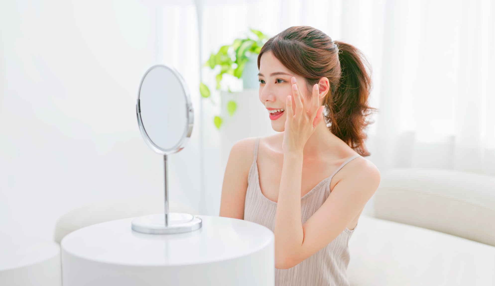 Kem nghệ không màu hiệu quả trong việc kháng viêm, kháng khuẩn, trị mụn, ngừa thâm