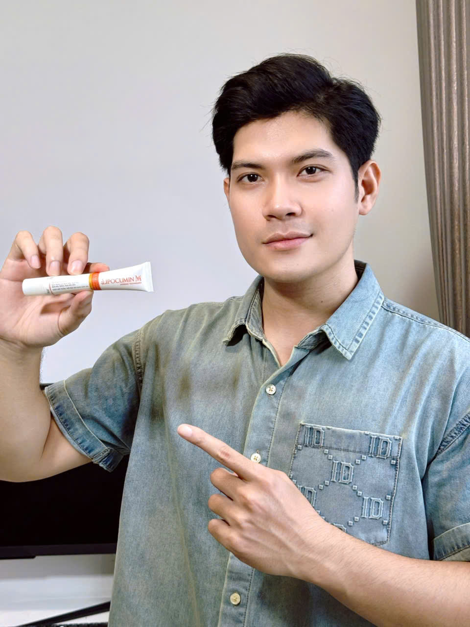 Sử dụng kem nghệ không màu giúp bạn sở hữu làn da sạch mụn, sáng đều màu da